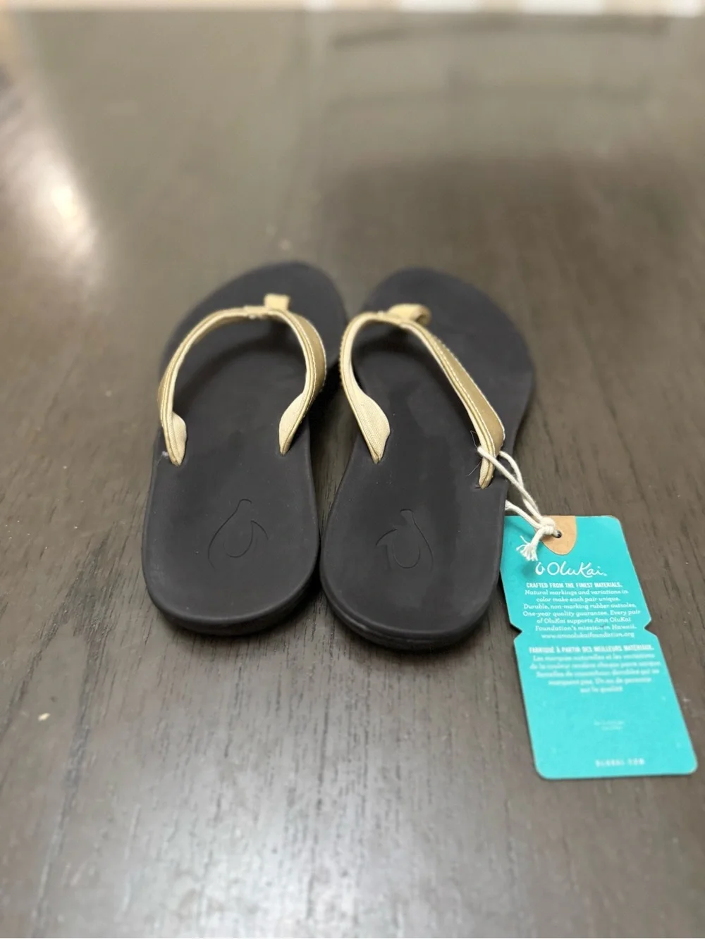 OluKai Kids Flip Flops Black Footbed withTan Straps kids or women size34eu 3us